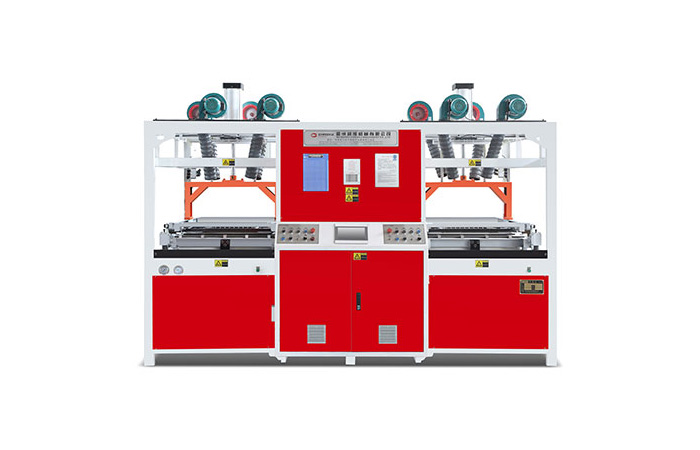 What Should You Pay Attention to When Using a Luggage Vacuum Forming Machine?